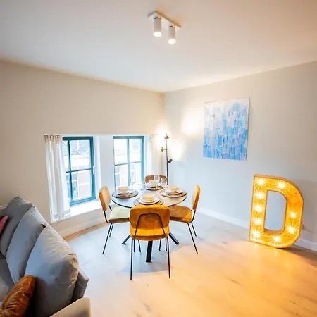 Deluxe 3 Bedroom Serviced 73m2 ロッテルダム