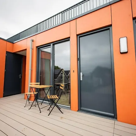 Deluxe 3 Bedroom Serviced 73m2 *