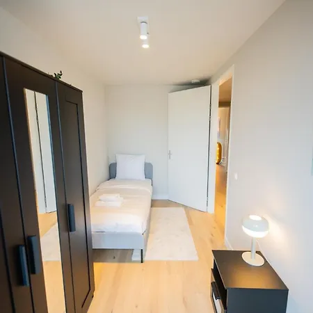 Deluxe 3 Bedroom Serviced 73m2