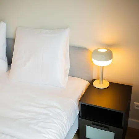 Deluxe 3 Bedroom Serviced 73m2 * ロッテルダム